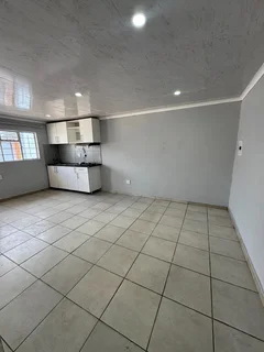Secure One Bedroom And 1-bathroom Apartment In Turffontein