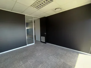 Prime Office Space Available in Prestigious Complex