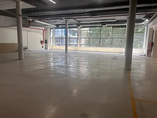 Great visibility in the heart of Claremont