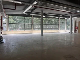 Great visibility in the heart of Claremont