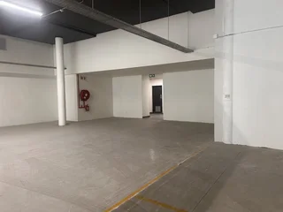 Great visibility in the heart of Claremont