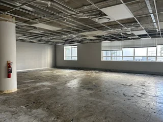 1 345 m² First-Floor Commercial Space – Grove Exchange, Claremont
