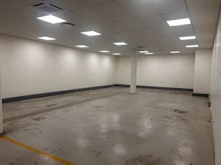 Great visibility in the heart of Claremont