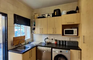 This lovely unit is up for grabs! Perfect for first time home buyers or start up family