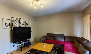 This lovely unit is up for grabs! Perfect for first time home buyers or start up family