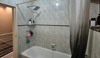 This lovely unit is up for grabs! Perfect for first time home buyers or start up family