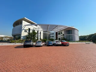 442m² Furnished Office TO LET in La Lucia