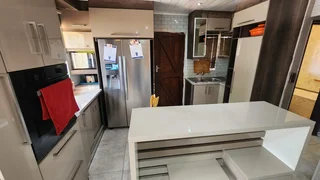 Just-Renovated Family Oasis