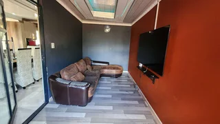 Just-Renovated Family Oasis