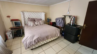 Just-Renovated Family Oasis