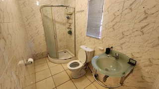 Just-Renovated Family Oasis