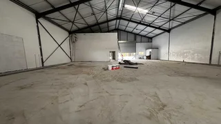 2598m² Warehouse TO RENT in a secure park in Killarney Gardens