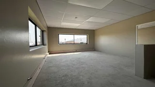 2598m² Warehouse TO RENT in a secure park in Killarney Gardens