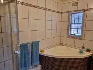 Huge family Investors Dream Home In Vincent Heights