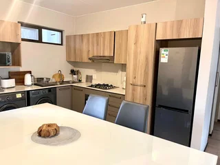 Fully Furnished Apartment to rent in Fourways