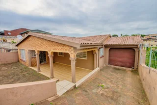 4 Bedroom Property on Main Road with Adopted additional Space for Sale