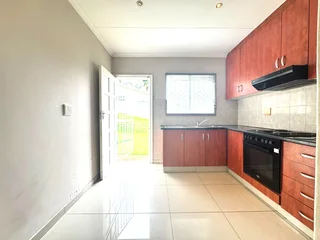 Gated Complex - The Perfect 3 Bedroom Home To Let In Broadlands