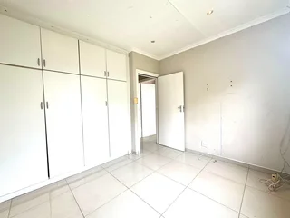 Gated Complex - The Perfect 3 Bedroom Home To Let In Broadlands