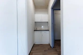 PLUMSTEAD/WYNBERG - OFFICE TO LET WITH SECURE PARKING IN FRONT OF OFFICE