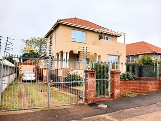 Investment delight in 5 bed home in Glenwood