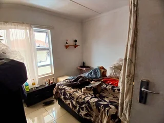 Investment delight in 5 bed home in Glenwood