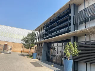 179 15th Street | Prime Office to Let in Randjespark