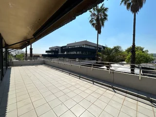 Cresta Junction | Immaculate Office Space to Let in Randburg