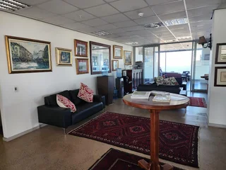Prime Opportunity in Umhlanga: 380sqm Commercial Unit Available for Lease!