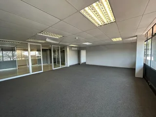 Cresta Junction | Immaculate Office Space to Let in Randburg