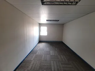 Micro office unit to let in Kempton Park
