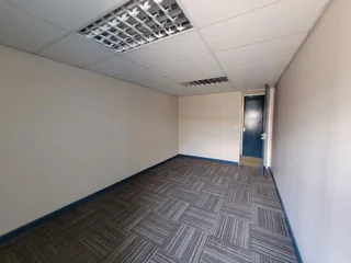 Micro office unit to let in Kempton Park