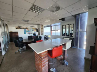 Prime Opportunity in Umhlanga: 380sqm Commercial Unit Available for Lease!