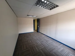 Micro office unit to let in Kempton Park