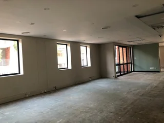 Neat office unit available for rent in the Midrand area