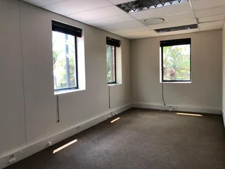 Neat office unit available for rent in the Midrand area