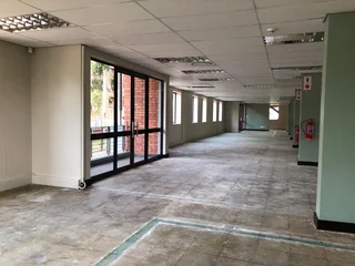 Neat office unit available for rent in the Midrand area