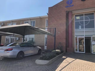 NEAT OFFICE SPACE AVAILABLE TO LET IN MIDRAND