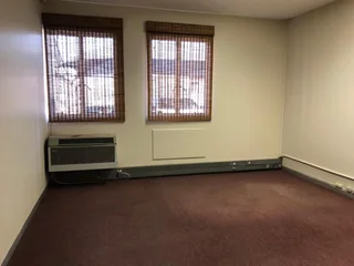 NEAT OFFICE SPACE AVAILABLE TO LET IN MIDRAND