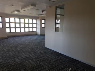 OFFICE BUILDING SITUATED IN THE HEART OF HATFIELD FOR SALE