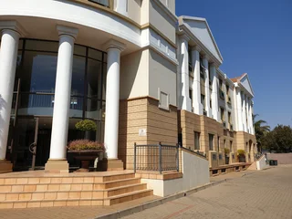 Gables - 420 Sqm Office To Rent Within The Well-known Commercial And Motor Industry Of Hatfield