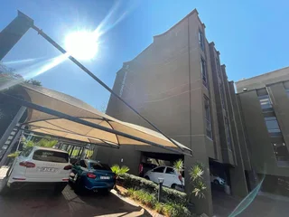 8 Sturdee Avenue | Prime 1st floor Medical suite in Rosebank to Let