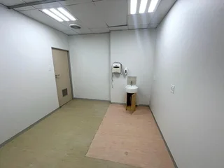 8 Sturdee Avenue | Prime 1st floor Medical suite in Rosebank to Let