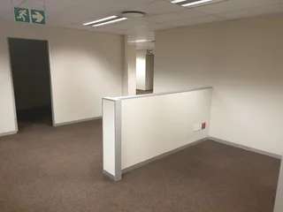 320SQM OFFICE SPACE TO RENT WITHIN INFOTECH OFFICE BUILDING BASED IN HATFIELD