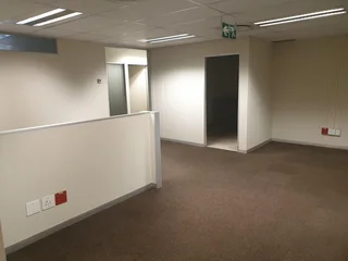 320SQM OFFICE SPACE TO RENT WITHIN INFOTECH OFFICE BUILDING BASED IN HATFIELD