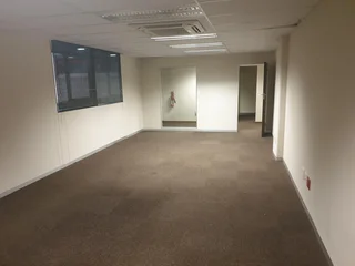 320SQM OFFICE SPACE TO RENT WITHIN INFOTECH OFFICE BUILDING BASED IN HATFIELD