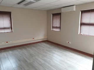 OFFICE PLACE TO LET, PERSEQUOR