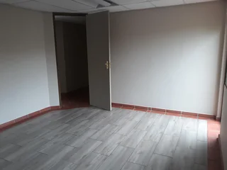 OFFICE PLACE TO LET, PERSEQUOR