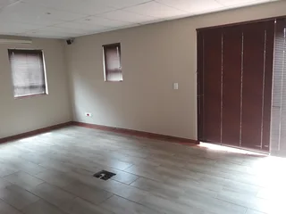 OFFICE PLACE TO LET, PERSEQUOR