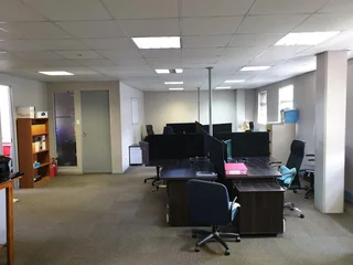 270SQM OFFICE SPACE FOR SALE WITHIN HATFIELD BRIDGE BASED IN THE HATFIELD AREA