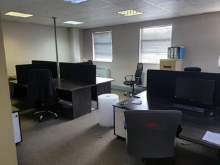 270SQM OFFICE SPACE FOR SALE WITHIN HATFIELD BRIDGE BASED IN THE HATFIELD AREA